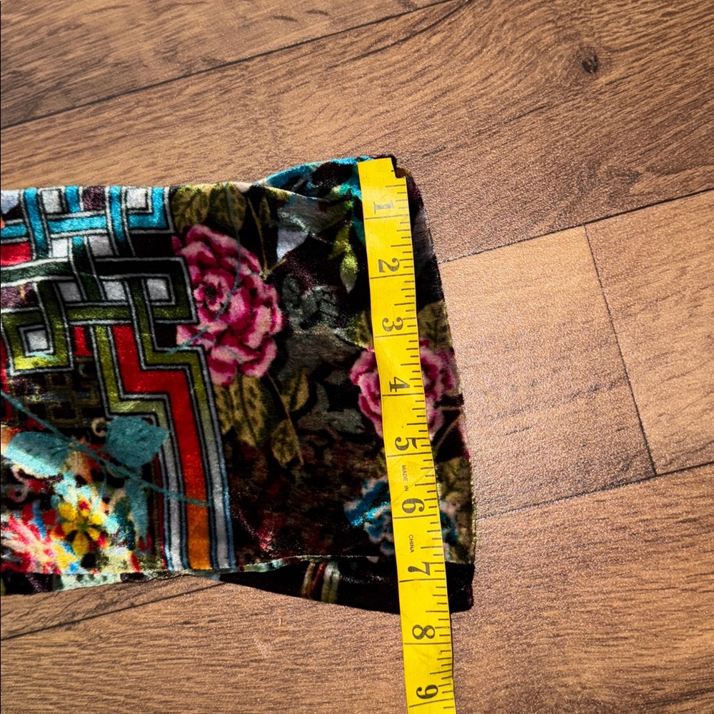 Johnny Was Size Petite Extra Small Velvet Kimono Wrap Jacket Floral Print Artsy - Picture 9 of 16